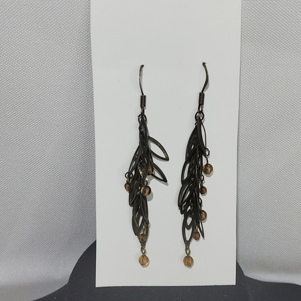 🏷5/$20🏷 Dangle "Leaf" and Bead Hanging Earrings